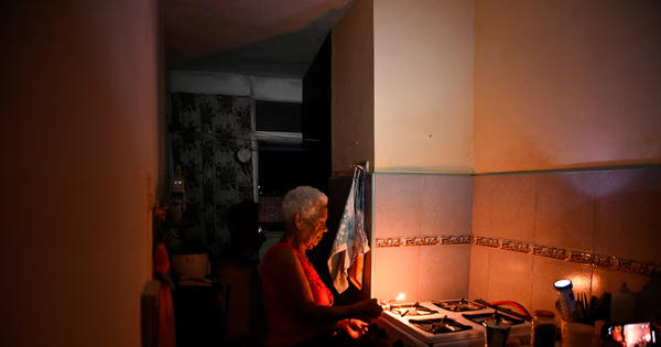 Lưới điện quốc gia gặp sự cố, Cuba mất điện trên diện rộng