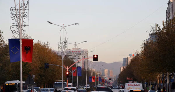 Châu Âu khuyến nghị người dân hạn chế đi lại để tiết kiệm năng lượng