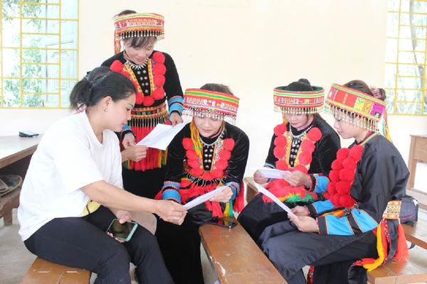 Nâng cao vị thế cho phụ nữ vùng đồng bào dân tộc thiểu số