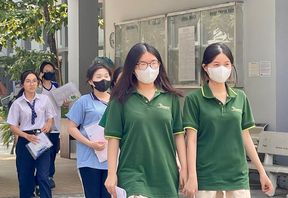 Trường Đại học cho sinh viên nghỉ tết Bính Ngọ 30 ngày liên tục