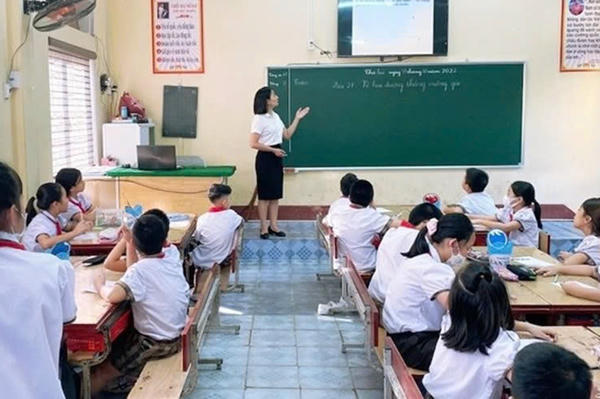 Không còn đình chỉ, phê bình học sinh tiểu học