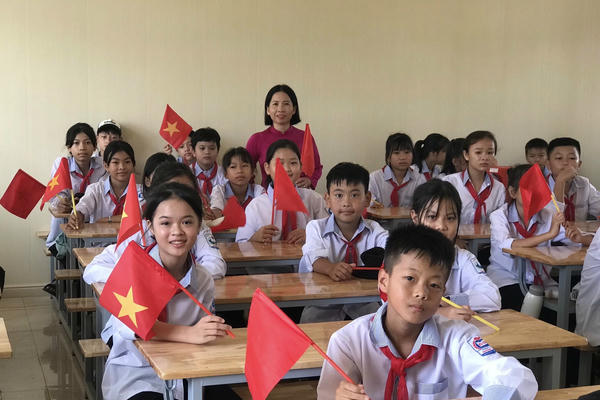 Ứng xử chuẩn mực trong nhà trường