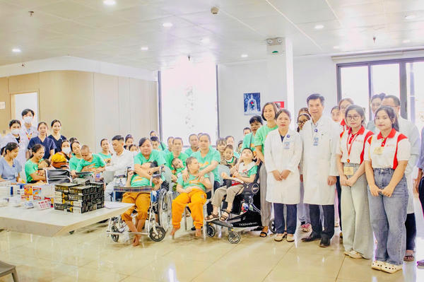 Chương trình khám, chữa bệnh và chăm sóc răng miệng cho trẻ bại não: Lan tỏa yêu thương, tiếp thêm niềm tin