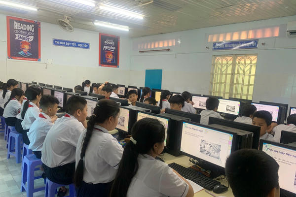 Đẩy mạnh số hóa trong giáo dục