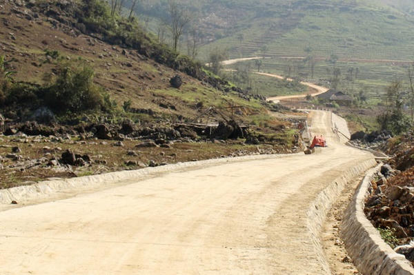 Chuyện về những con đường ở vùng cao