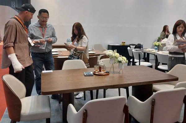 Ngành gỗ Việt Nam: Giữ vững vị thế xuất khẩu, hướng tới chuyển đổi xanh và phát triển bền vững Ngành gỗ Việt Nam: Giữ vững vị thế xuất khẩu, hướng tới chuyển đổi xanh và phát triển bền vững