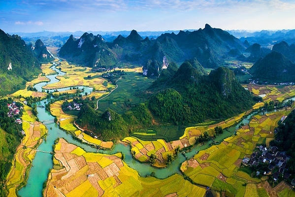 Biến công viên địa chất toàn cầu thành động lực phát triển kinh tế xanh Biến công viên địa chất toàn cầu thành động lực phát triển kinh tế xanh