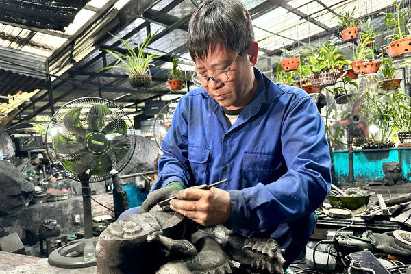 Từ 'vàng đen' đến món quà vùng mỏ Từ 'vàng đen' đến món quà vùng mỏ