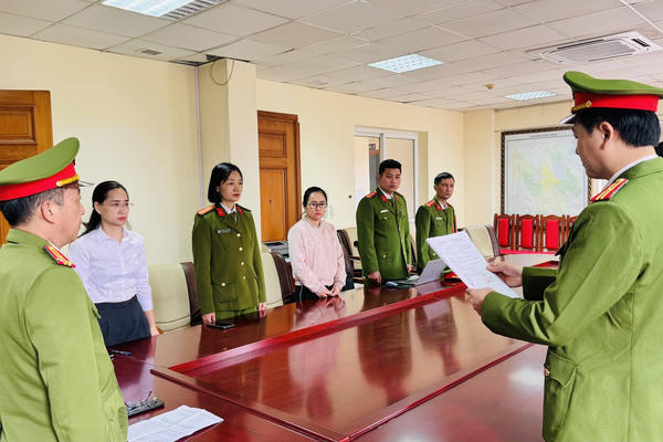 Lào Cai: Khởi tố, bắt 4 đối tượng liên quan đến vụ án vi phạm quy định về xây dựng gây hậu quả nghiêm trọng Lào Cai: Khởi tố, bắt 4 đối tượng liên quan đến vụ án vi phạm quy định về xây dựng gây hậu quả nghiêm trọng