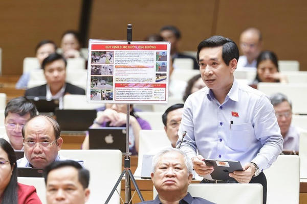 Hôm nay, Quốc hội thảo luận về Luật kinh doanh bảo hiểm sửa đổi Hôm nay, Quốc hội thảo luận về Luật kinh doanh bảo hiểm sửa đổi