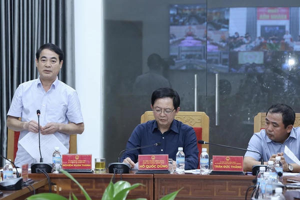 Phó Thủ tướng Hồ Quốc Dũng chỉ đạo Khánh Hòa ứng phó khi lũ vượt mức lịch sử