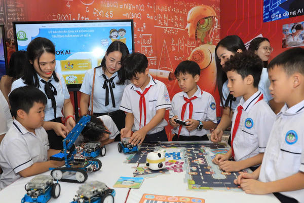 Dạy AI trong trường phổ thông: Thận trọng từ lớp 1 Dạy AI trong trường phổ thông: Thận trọng từ lớp 1