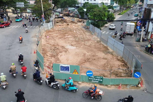 Metro số 2 tăng tốc trước ngày khởi công chính thức Metro số 2 tăng tốc trước ngày khởi công chính thức