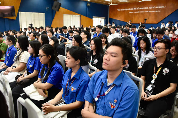 Nâng cao hiệu quả truyền thông an toàn giao thông trong trường học