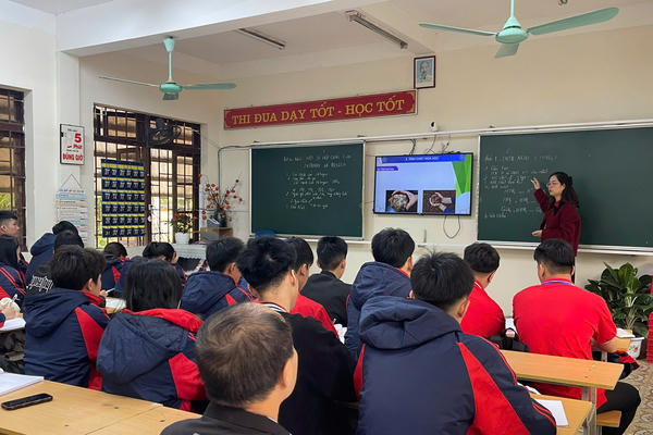 Điều chỉnh quy định chuẩn nghề nghiệp giáo viên giáo dục thường xuyên