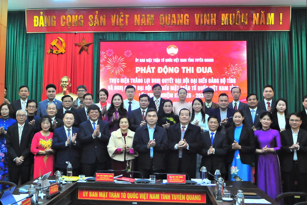 Mặt trận Tuyên Quang phát động thi đua thực hiện thắng lợi Nghị quyết Đại hội