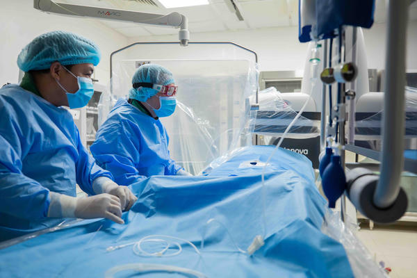 Vinmec Đà Nẵng cứu sống bệnh nhân có túi phình mạch não khổng lồ mà không cần mổ mở hộp sọ