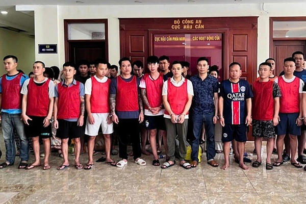 Triệt phá băng nhóm cho vay lãi 670% ở các tỉnh miền Nam