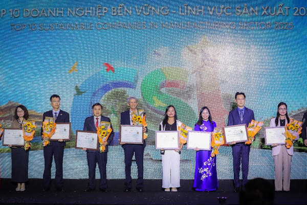 Tập đoàn TH được vinh danh Top 10 Doanh nghiệp bền vững Việt Nam 2025 Tập đoàn TH được vinh danh Top 10 Doanh nghiệp bền vững Việt Nam 2025