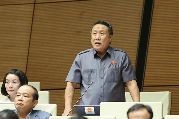 Đề nghị chuyển từ cơ chế cấp phép sang cơ chế thị trường minh bạch đối với LNG nhập khẩu