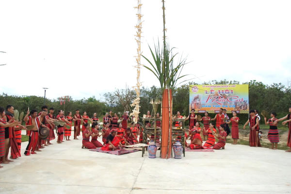 Huế: Già làng, người có uy tín tâm huyết bảo tồn và lan tỏa các giá trị văn hóa dân tộc