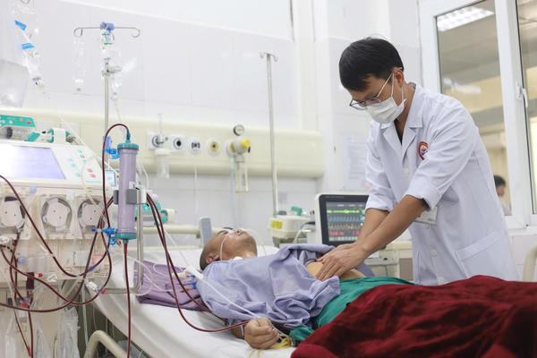 Gia tăng ca cấp cứu do bia rượu dịp cuối năm Gia tăng ca cấp cứu do bia rượu dịp cuối năm