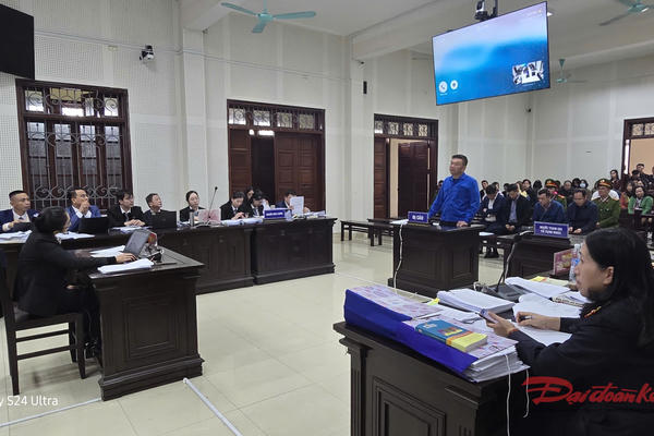 Khai thác gần 1,6 triệu m3 đất đá thải mỏ làm vật liệu, 2 giám đốc doanh nghiệp lĩnh án