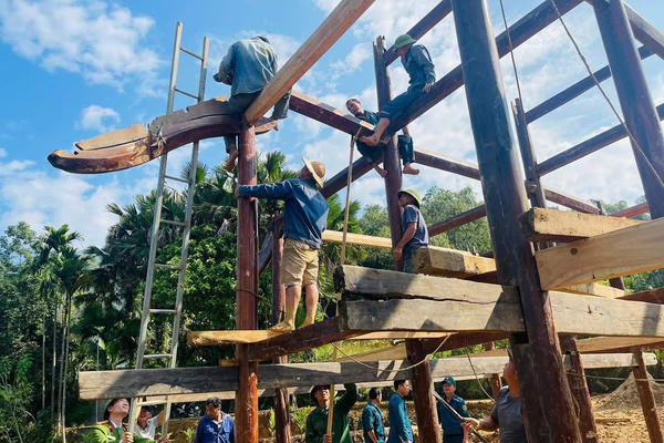 Lào Cai: 1.048/1.137 căn nhà bị thiệt hại do thiên tai đã được hỗ trợ sửa chữa, xây dựng Lào Cai: 1.048/1.137 căn nhà bị thiệt hại do thiên tai đã được hỗ trợ sửa chữa, xây dựng