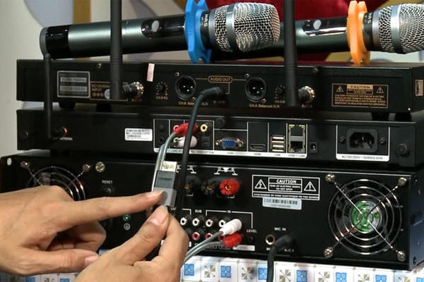 Hát karaoke gây ồn, coi chừng bị phạt nặng