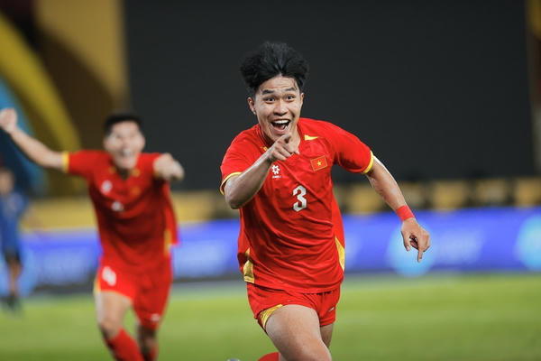 Ngược dòng thắng Thái Lan 3-2, U22 Việt Nam giành huy chương Vàng SEA Games 33 Ngược dòng thắng Thái Lan 3-2, U22 Việt Nam giành huy chương Vàng SEA Games 33