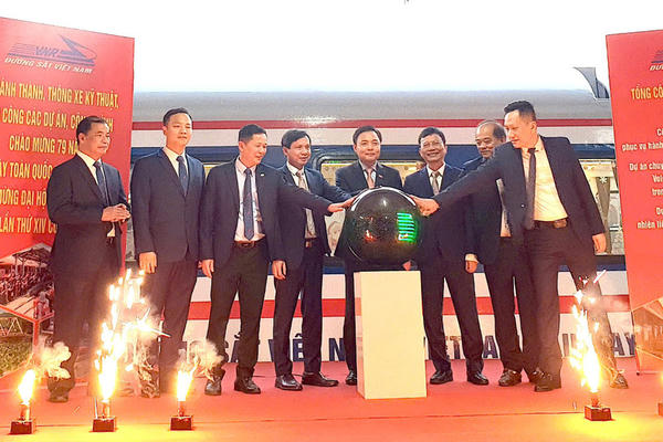 162 toa xe trên hệ thống đường sắt quốc gia được hiện đại hoá