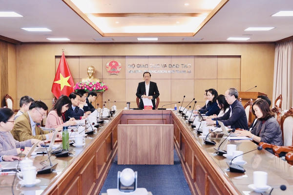 Sắp xếp các trường công lập: Thận trọng, có lộ trình