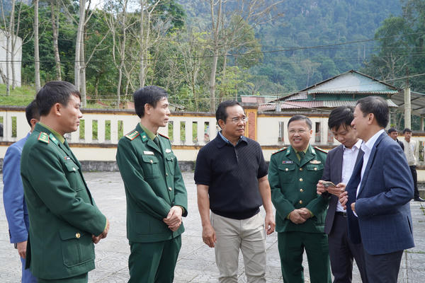 TP Hồ Chí Minh hỗ trợ sinh kế cho người dân ở xã biên giới Thượng Trạch