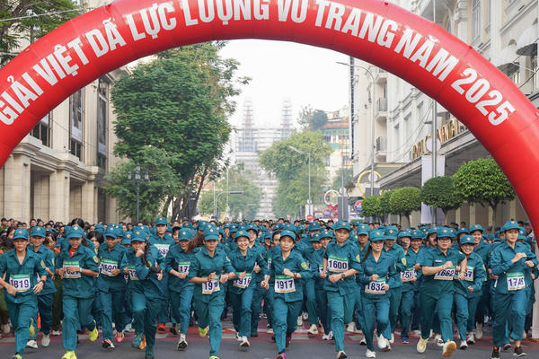 Hơn 1.800 vận động viên tham gia giải chạy việt dã lực lượng vũ trang