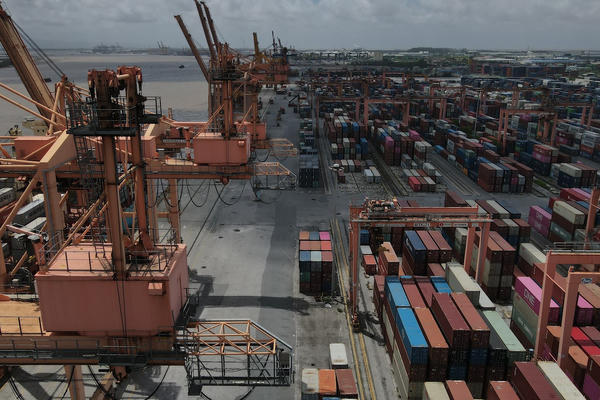 Thúc đẩy xuất khẩu, duy trì tăng trưởng cao và bền vững