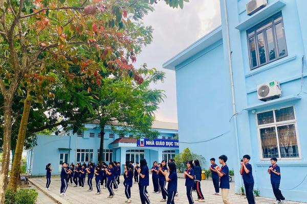 Tuyển dụng giáo viên gắn với thực hành sư phạm