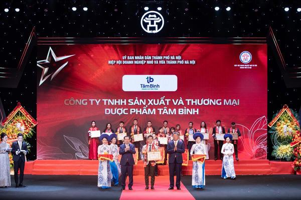 Dược phẩm Tâm Bình và TGĐ Lê Thị Bình được UBND TP Hà Nội tặng Bằng khen