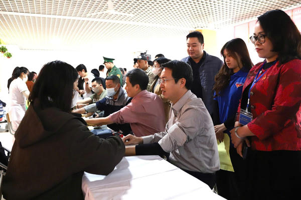 Lan tỏa nghĩa cử nhân ái