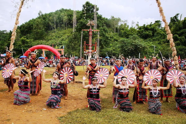 Văn hoá Cơ Tu khởi sắc giữa đại ngàn Trường Sơn