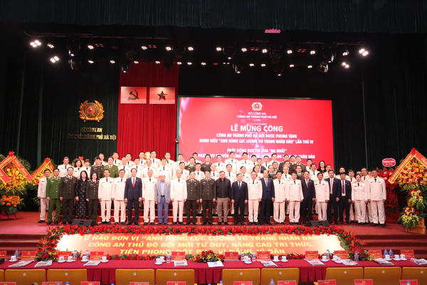Công an Hà Nội đón nhận danh hiệu Anh hùng Lực lượng vũ trang nhân dân