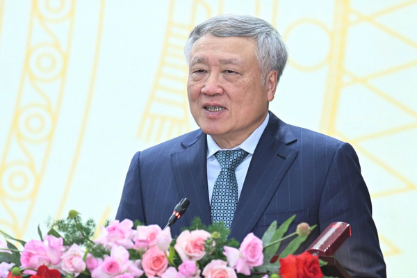 Xây dựng chính sách để thu hút, sử dụng và giữ chân được người tài