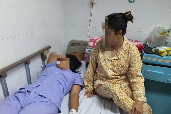  Đà Nẵng: Kỷ luật nhóm bạn đánh nữ sinh lớp 8