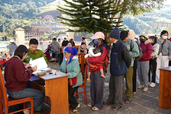 Quảng Ngãi: Chi hơn 71 tỷ đồng tặng quà Tết cho trên 178.000 người dân Quảng Ngãi: Chi hơn 71 tỷ đồng tặng quà Tết cho trên 178.000 người dân