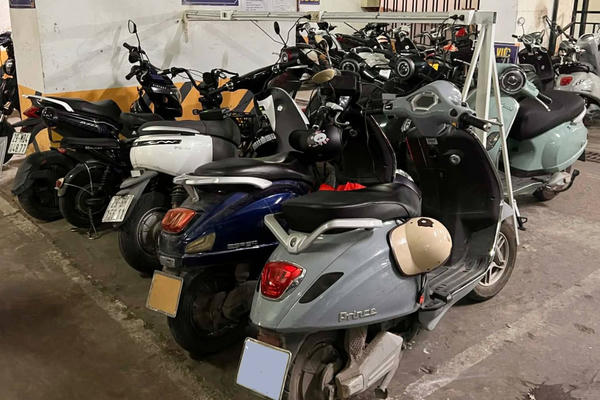 Bộ Xây dựng đề xuất chung cư xây mới bắt buộc có chỗ để xe điện cho cư dân