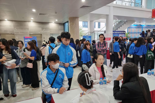 Xu hướng thị trường lao động năm 2026: Chú trọng nguồn nhân lực chất lượng cao