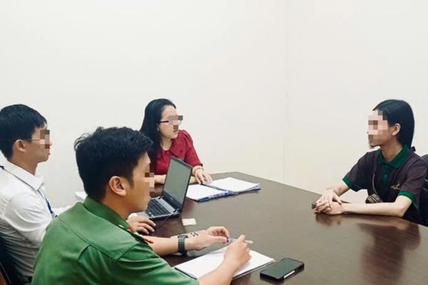 Không gian mạng và vòng xoáy công kích tập thể