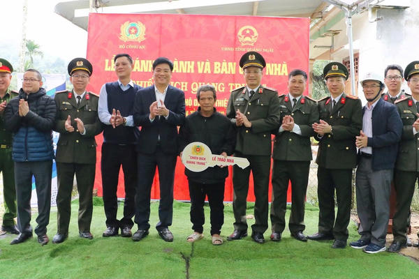 Quảng Ngãi: Công an tỉnh thần tốc triển khai Chiến dịch Quang Trung giúp dân an cư