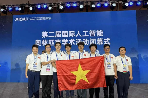 Học vượt cấp: Không thể làm theo phong trào