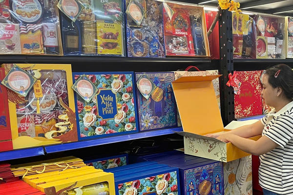 Thị trường giỏ quà Tết: Chú trọng tính thiết thực, giá mềm