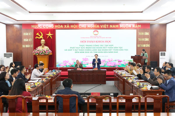 Nghiên cứu xây dựng Chiến lược Đại đoàn kết toàn dân tộc trong giai đoạn mới 